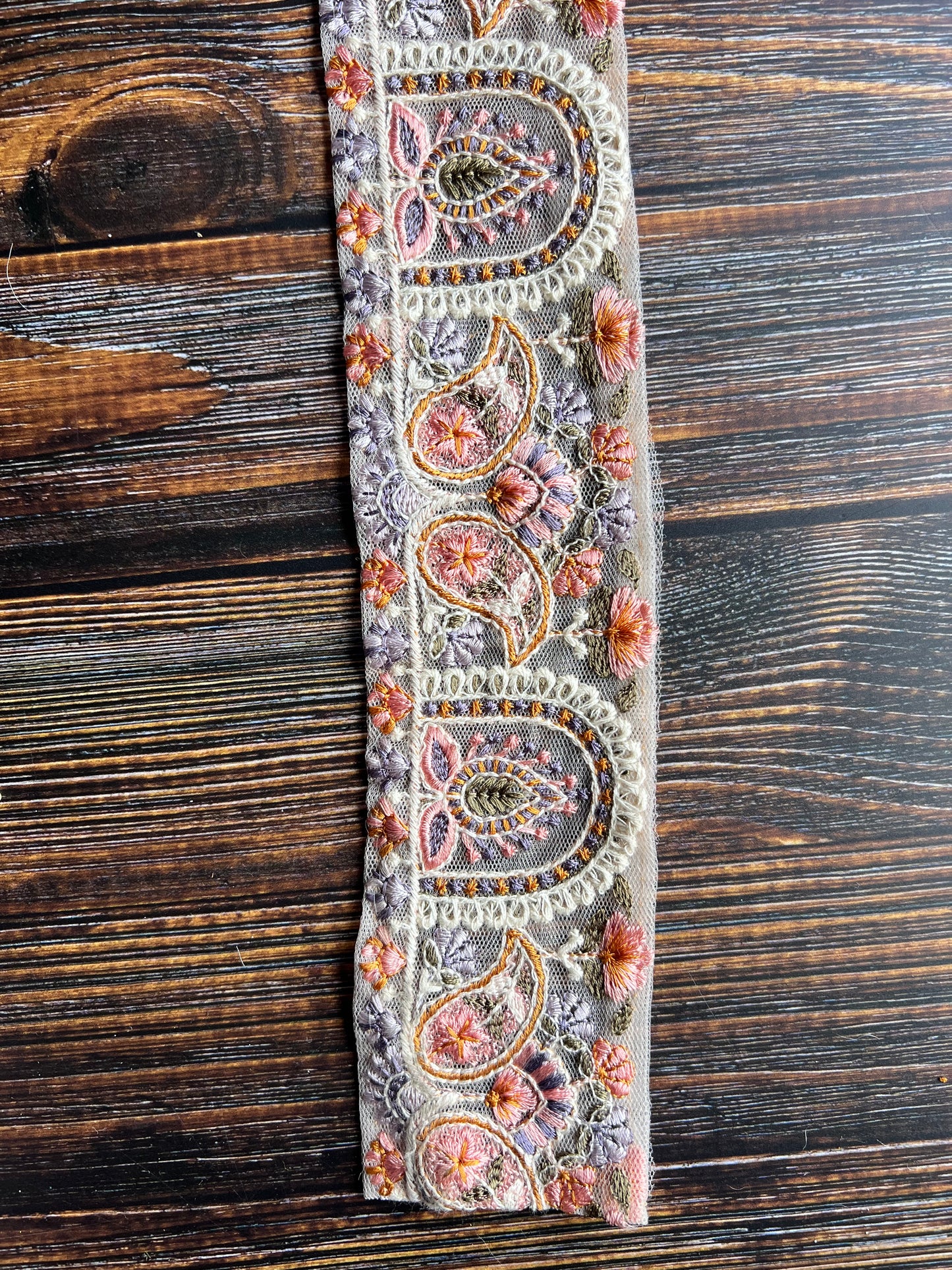 Arches Blooming embroidered Indian trim