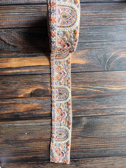 Arches Blooming embroidered Indian trim