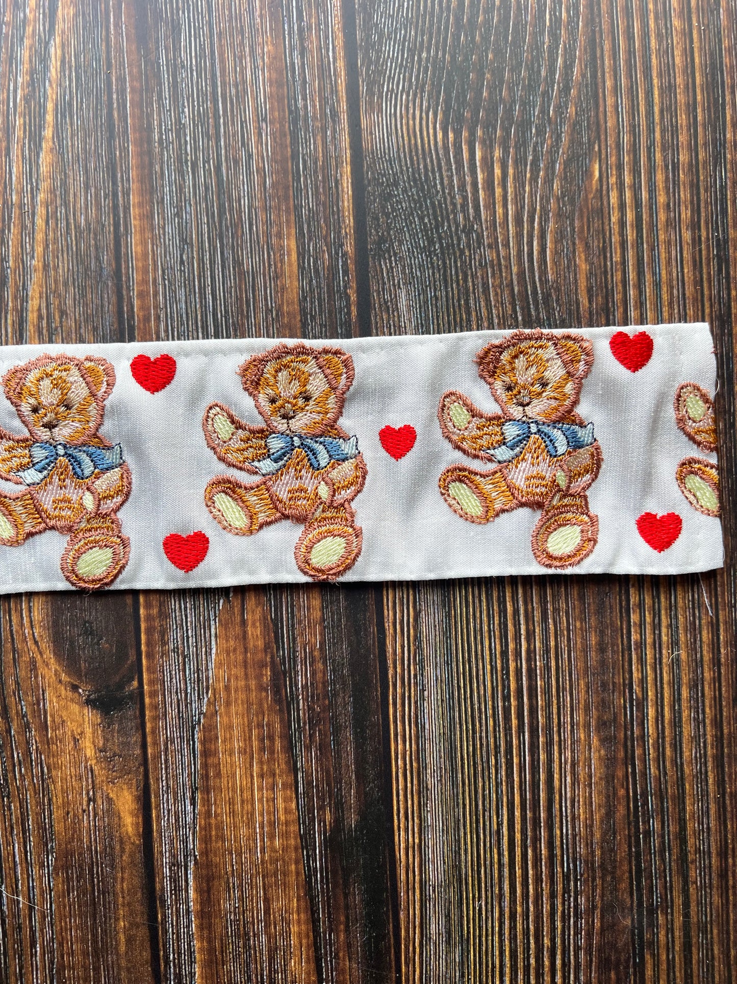 Teddy Bear Love embroidered trim